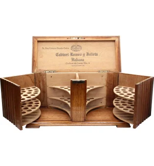 Historischer Romeo y Julieta Cedros de Luxe No. 1 Humidor